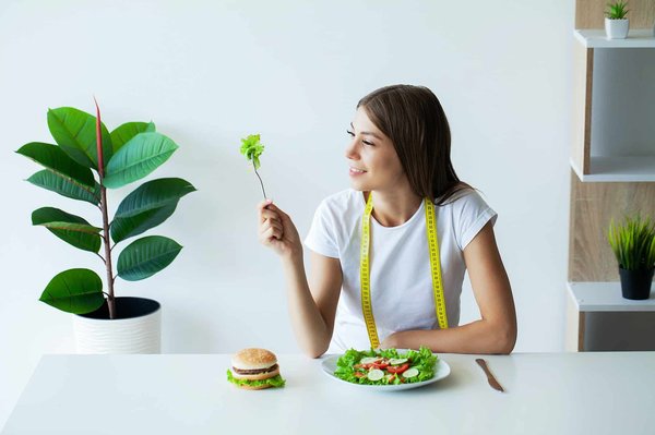 Équilibrer son alimentation quotidienne pour maigrir ; guide et conseils