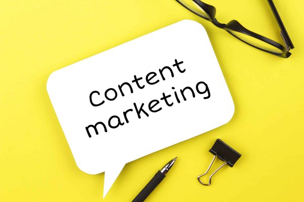 En quoi le content marketing est-il crucial pour un SEO efficace ?
