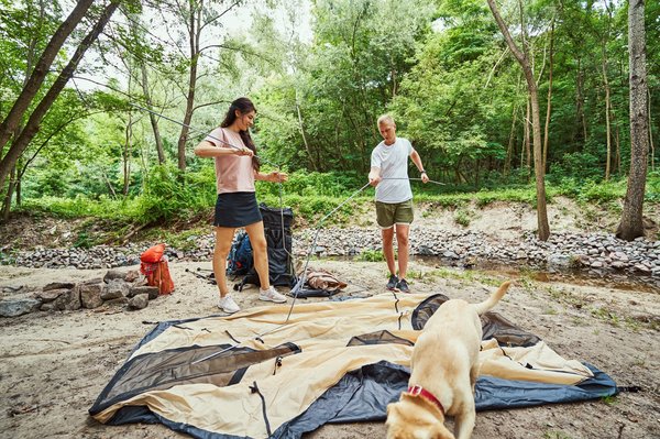 Peut-on camper en pleine nature près du Puy du Fou ?