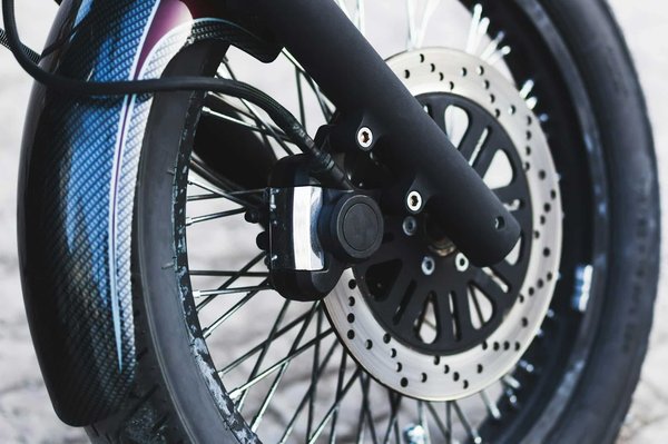 Comment installer les durites de frein pour moto?